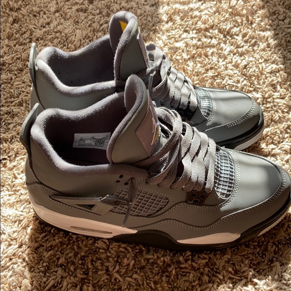 Jordan 4’s